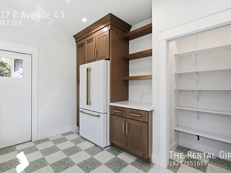 137 E Avenue 43 — Photo 13