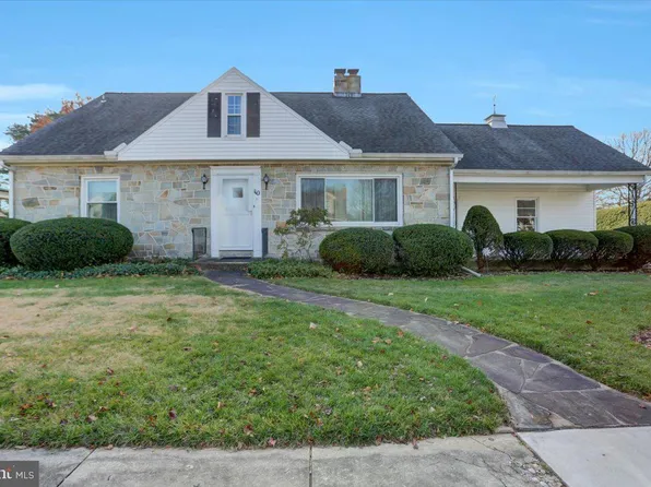 110 E Welty Ave, Dillsburg, PA 17019