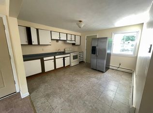 32 Dean Dr #1E, New Britain, CT 06053