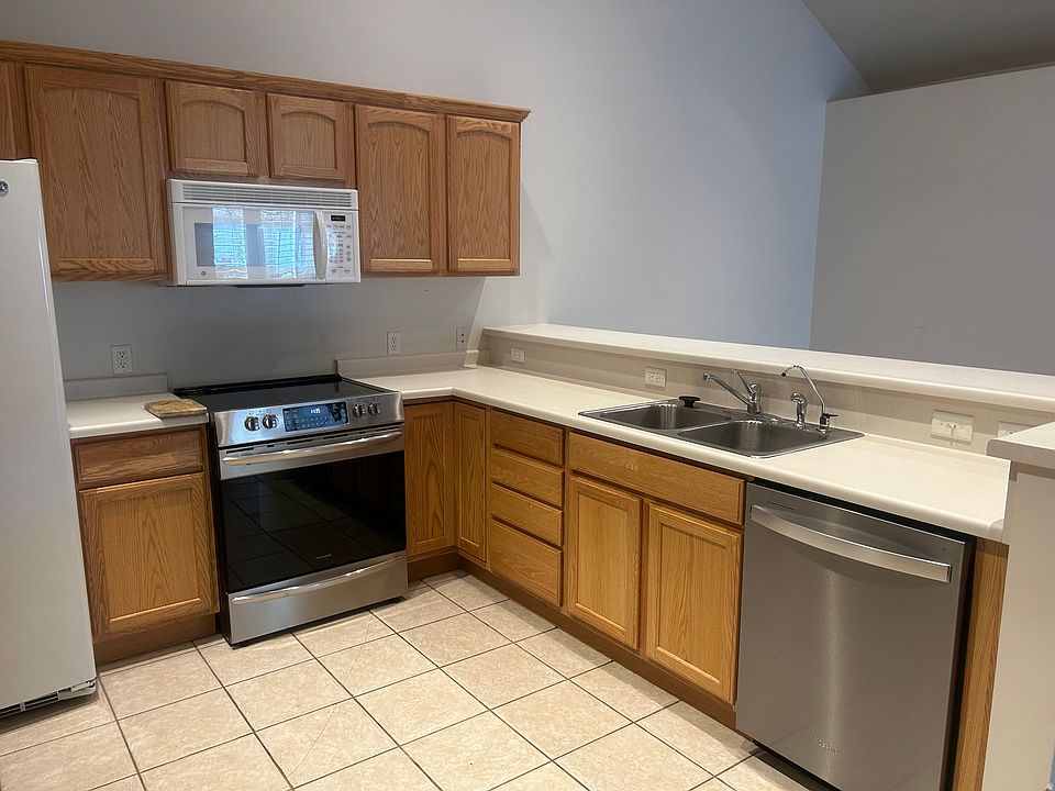 1st image of 2138 W Abbey Rd
