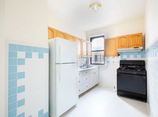 703 Fairview Ave #3L, Ridgewood, NY 11385