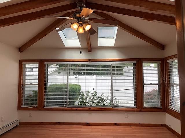 1st image of 30 Wagstaff Ln