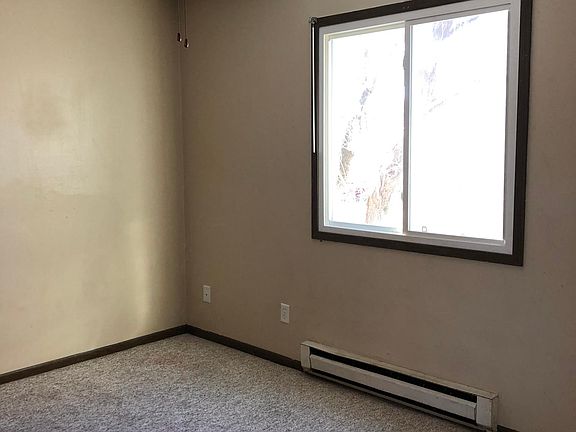 3rd image of 231 38th Street Dr SE APT 3