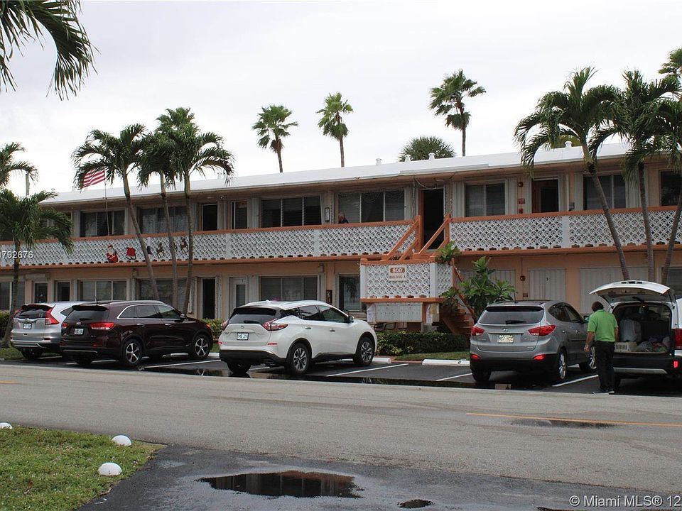 1st image of 800 SW 11th Ave APT 15A