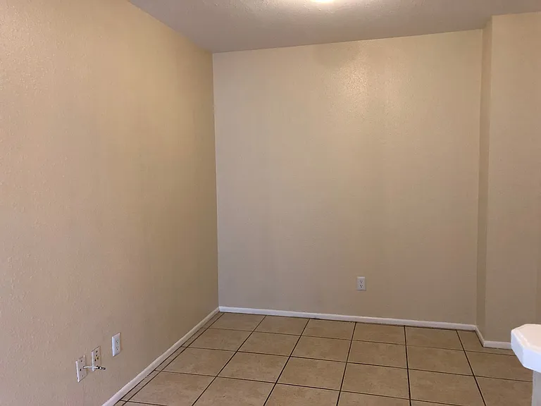 7543 Windsor Oaks — Photo 9
