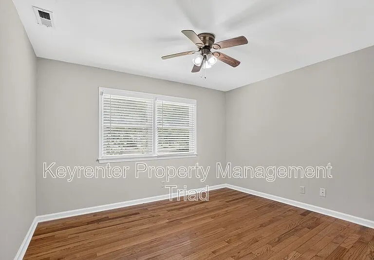 5108 Lakeshore Ct — Photo 19