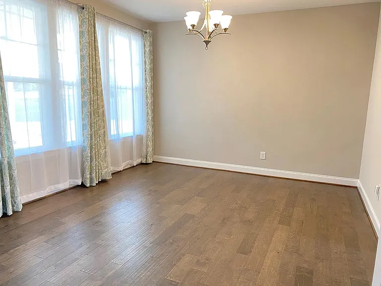 124 Tree Hill Ln #1 — Photo 6
