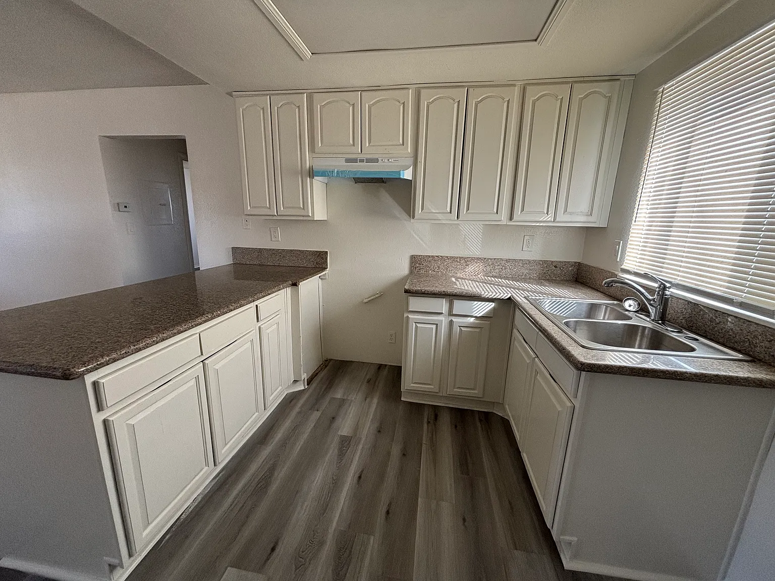 2 bed, $1,595 — Photo 2
