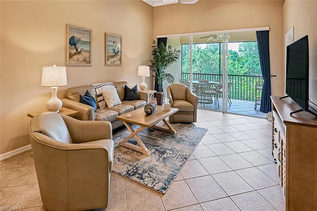 2 bed, 2.0 bath, 1551 sqft, $7,000 — Photo 4