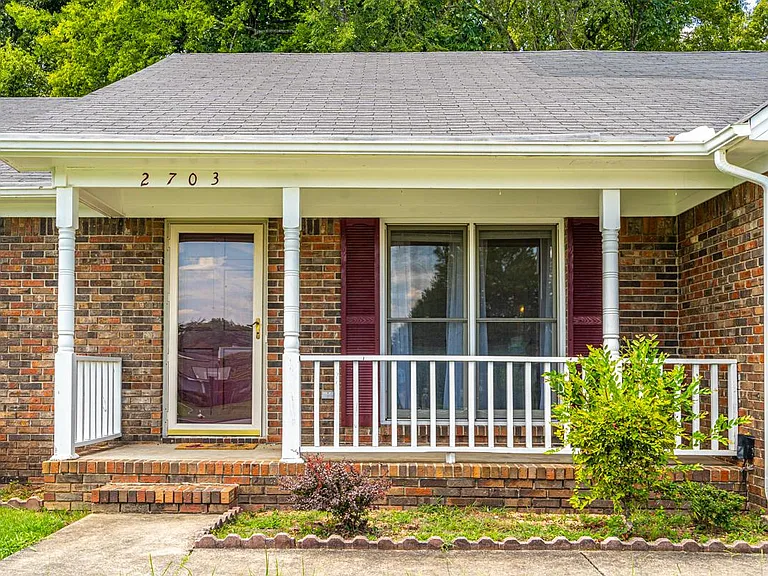 2703 Carrington Dr SW — Photo 39