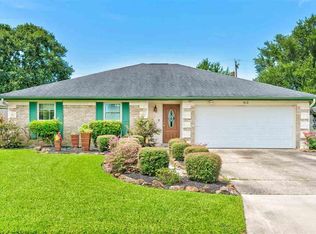 912 S 21st St, Nederland, TX 77627