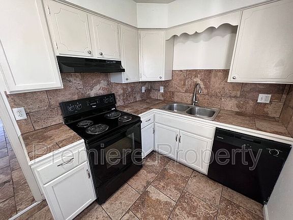 3rd image of 8612 Countryshire Ln APT 3