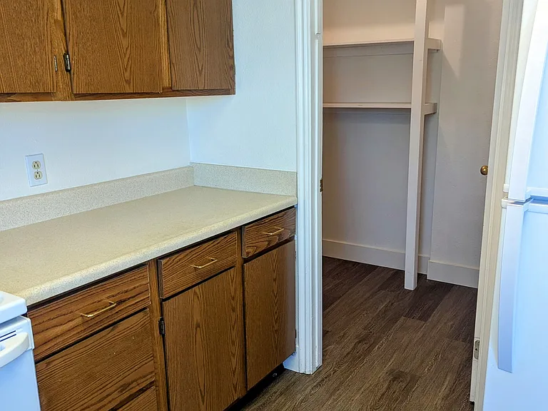 238 E First North St #3 — Photo 7
