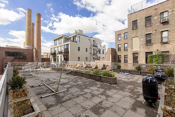 Sold by Town Residential | media 8