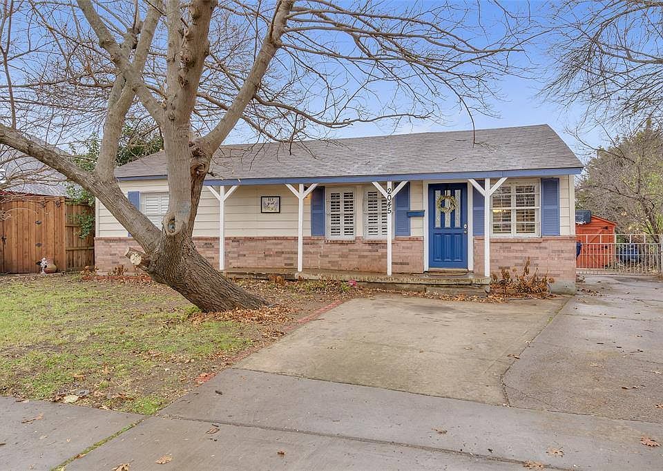 1st image of 2045 Evergreen St