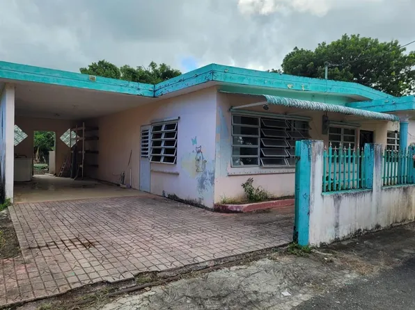 409 Commons San Vicente Emilio Belaval St, Vega Alta, PR 00692