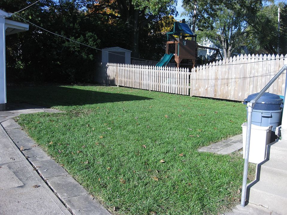 2nd image of 641 Ridgewood Ave