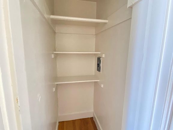 4th image of 360 Hyde St APT 503