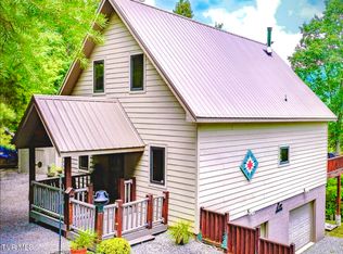 408 Eagle Ridge Rd, Roan Mountain, TN 37687