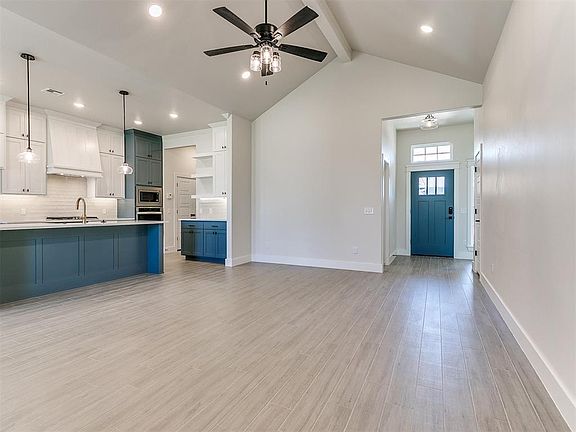 5th image of 9301 SW 43rd St