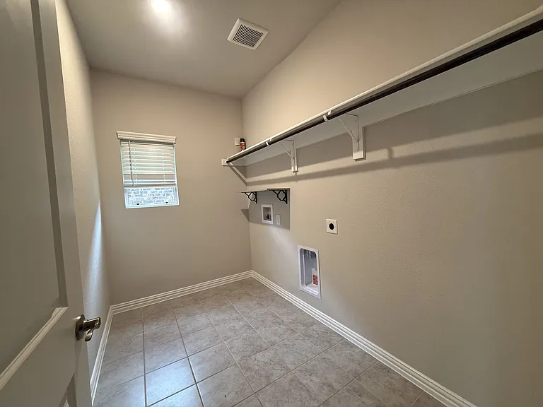 1804 Berry Ridge Trl — Photo 30