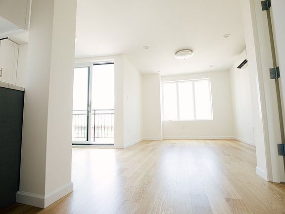 2nd image of 65 Graham Ave Penthouse A