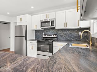 12 Saint Eustatius St, Toms River, NJ
