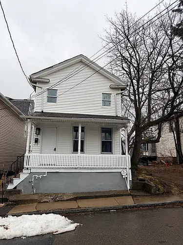 14 Phoenix St Photo 1