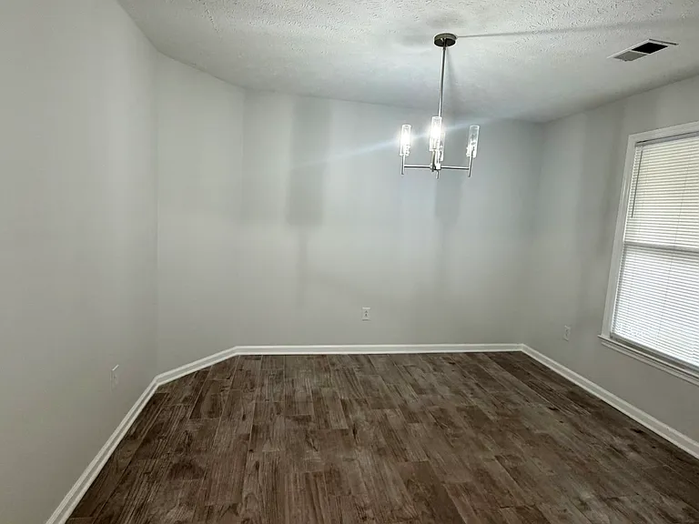 4728 Hartland Pkwy — Photo 4