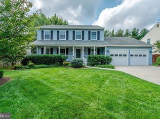 503 Hunt Way Ln, Herndon, VA 20170