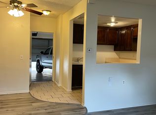 38710 10th St E APT 8, Palmdale, CA 93550