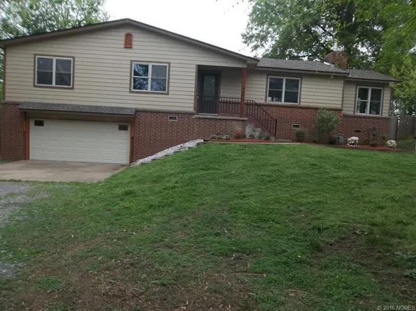 423 S West Ave, Tahlequah, OK 74464