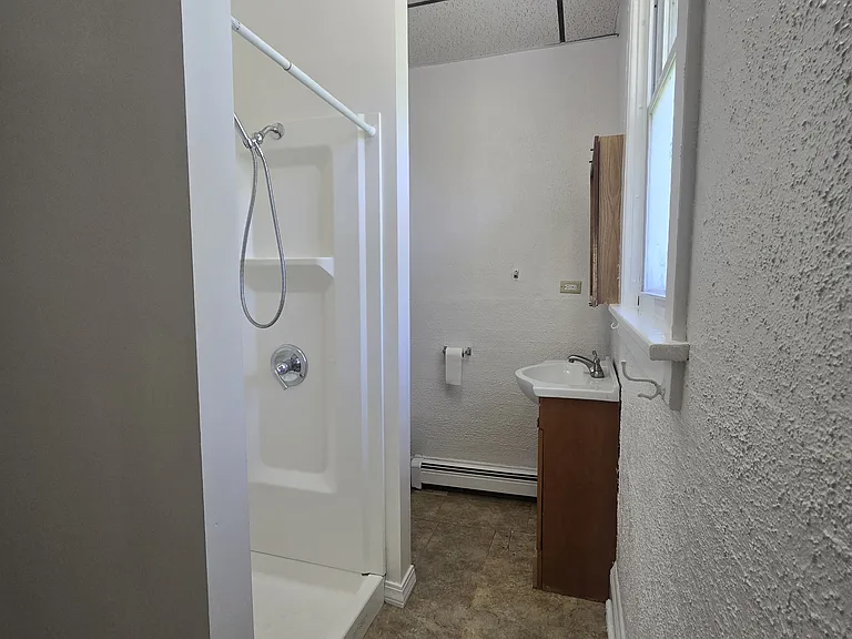 127 Spruce St #2B — Photo 6
