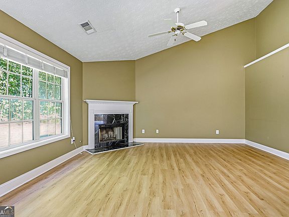 3rd image of 2414 Caneridge Point SW