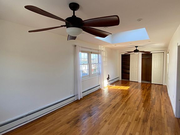 2nd image of 365 W Fulton St Floor 2