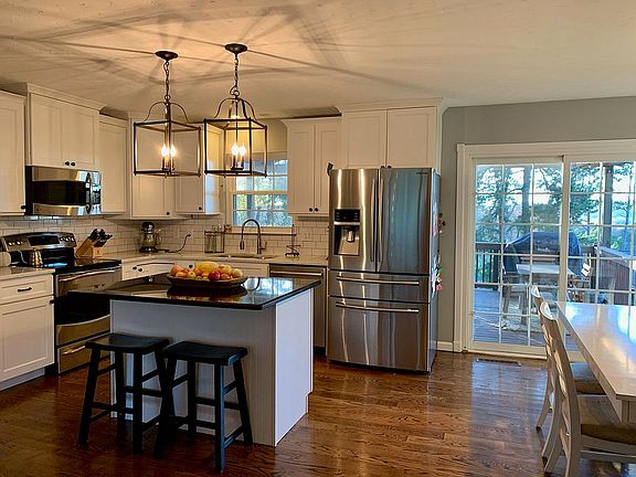 3rd image of 6717 Cochise Dr