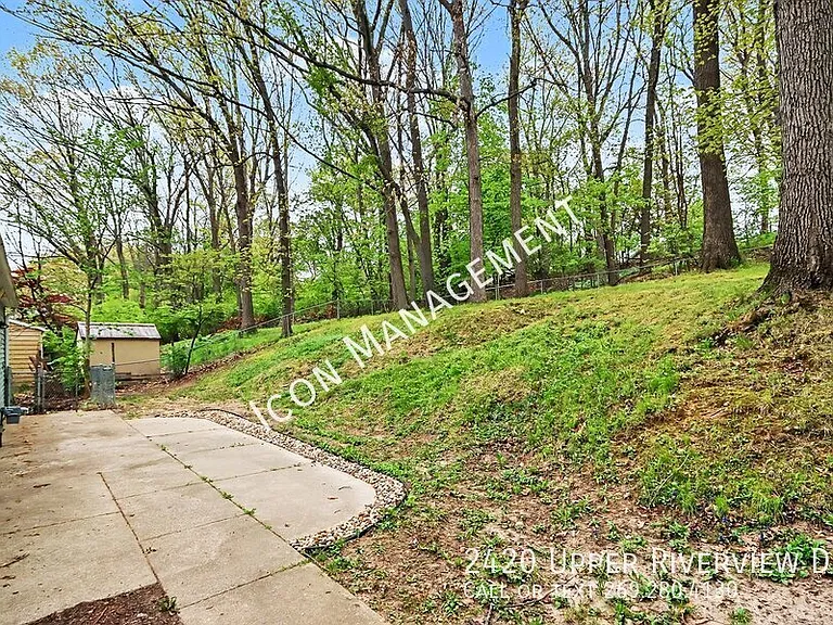 2420 Upper Riverview Dr — Photo 24