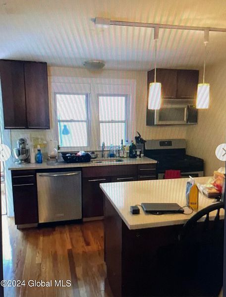 3rd image of 378 Hamilton Street