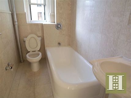 4th image of 120 W 86th St APT 5C