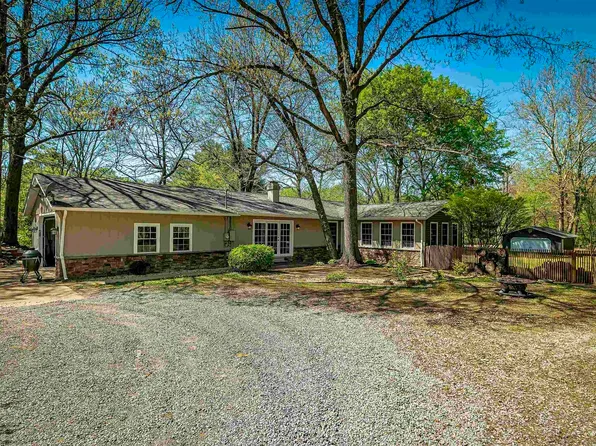 1313 E Clark Trl, Herrin, IL 62948