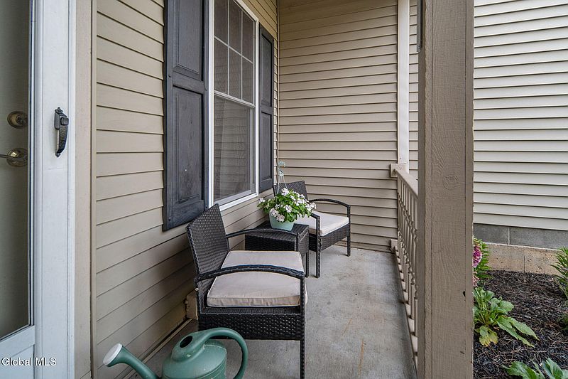 5th image of 16 Killarney Court