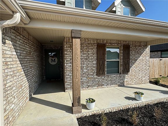 3rd image of 2303 N Kathryn Ln