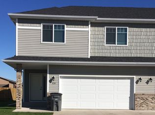 3130 27th St S, Moorhead, MN 56560