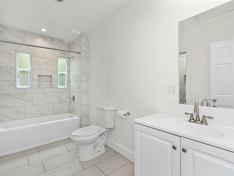 5344 Huntington Dr S #1 — Photo 14