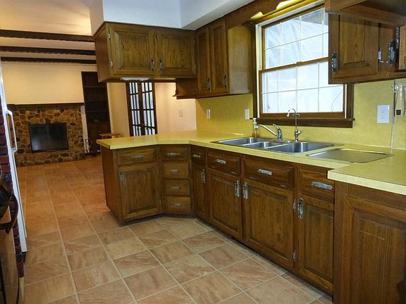 2nd image of 3582 Joanna Ct