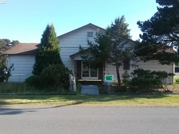 595 11th St SW, Bandon, OR 97411