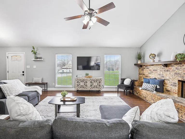 1601 Chittam Dr — Photo 7