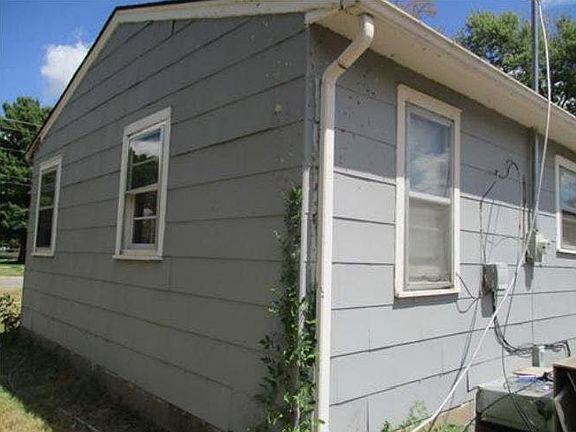 4th image of 1619 W Towanda Ave