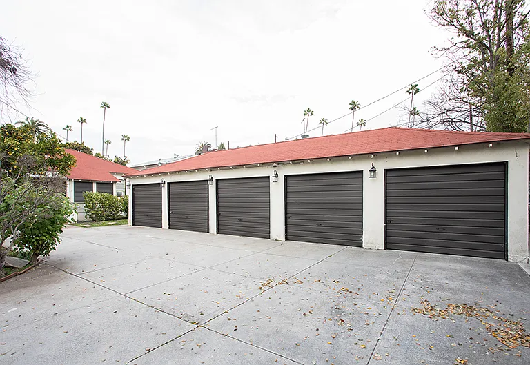 1803 Huntington Dr — Photo 18