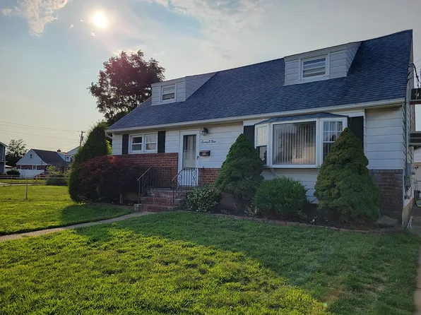 1603 Noble St, East Meadow, NY 11554